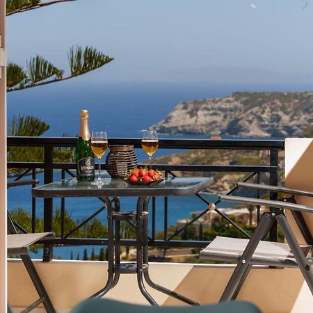 Fnk Apartments With Sea View Agia Pelagia Екстериор снимка