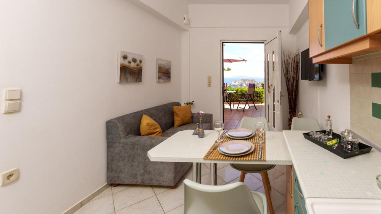 Fnk Apartments With Sea View Agia Pelagia Екстериор снимка