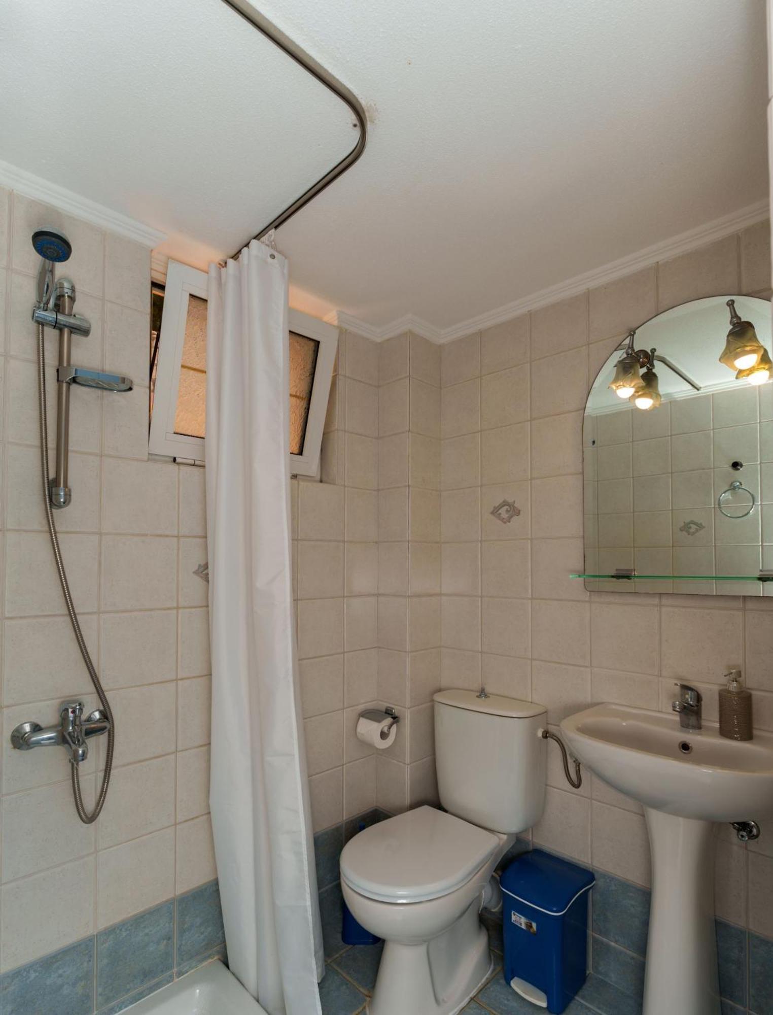 Fnk Apartments With Sea View Agia Pelagia Екстериор снимка