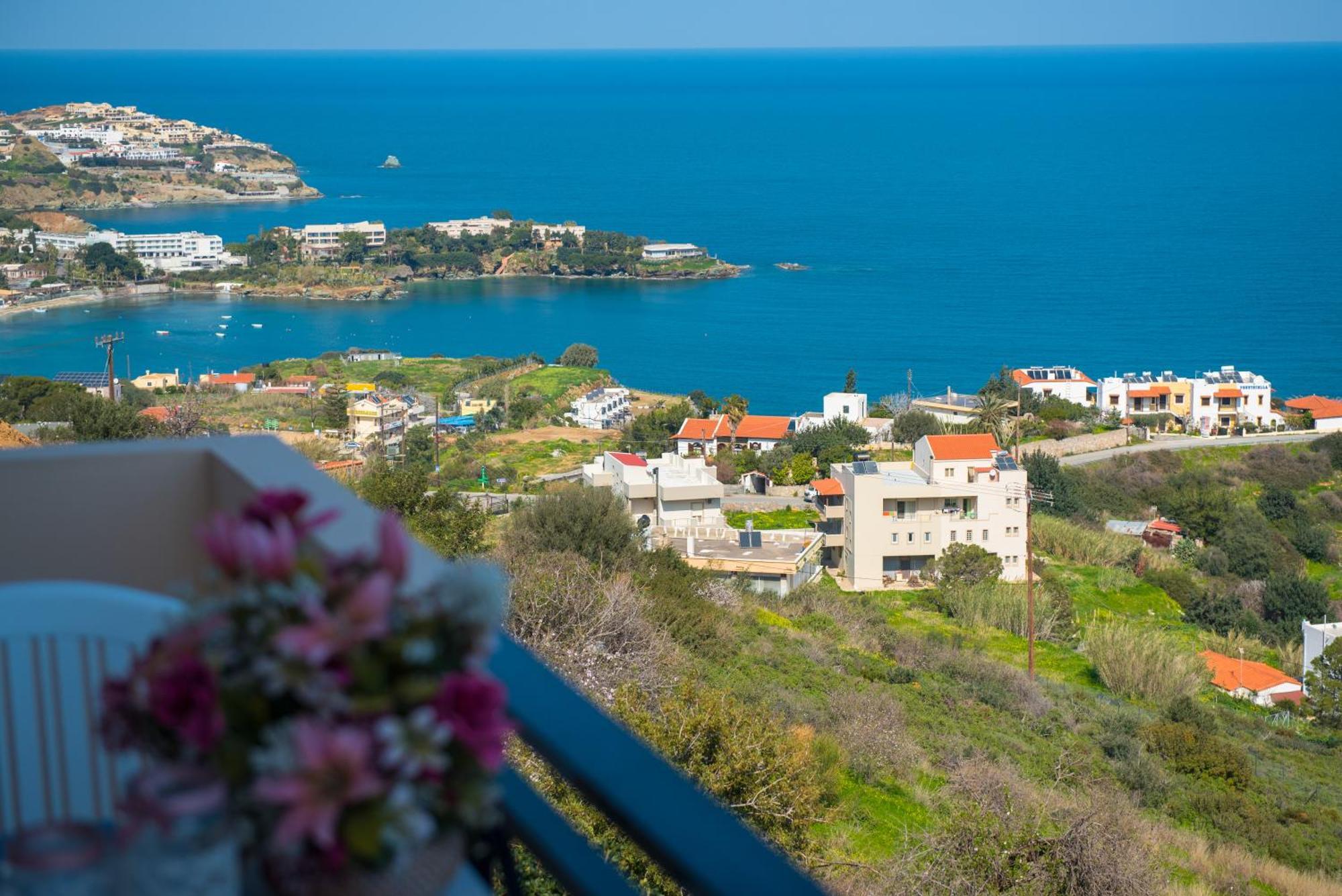 Fnk Apartments With Sea View Agia Pelagia Екстериор снимка