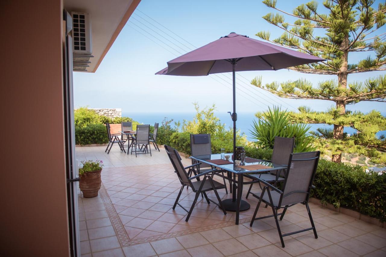 Fnk Apartments With Sea View Agia Pelagia Екстериор снимка